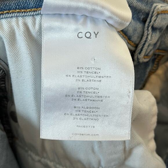 CQY Denim High Waisted Frayed Hem Straight Leg Crop Jeans Size 24 Light Wash - Picture 7 of 8